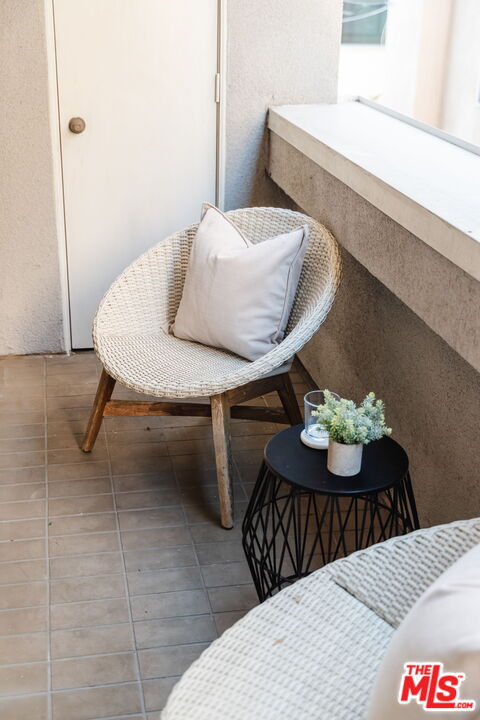 2219 S Bentley Ave Unit: 203