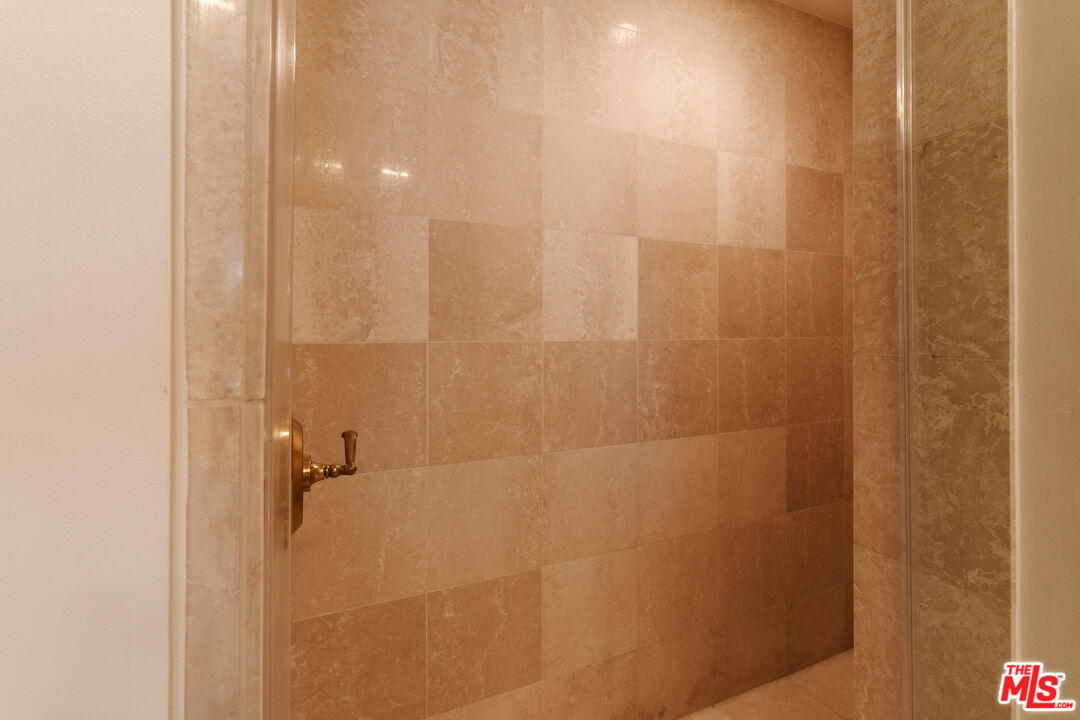 11847 Gorham Ave Unit: 302