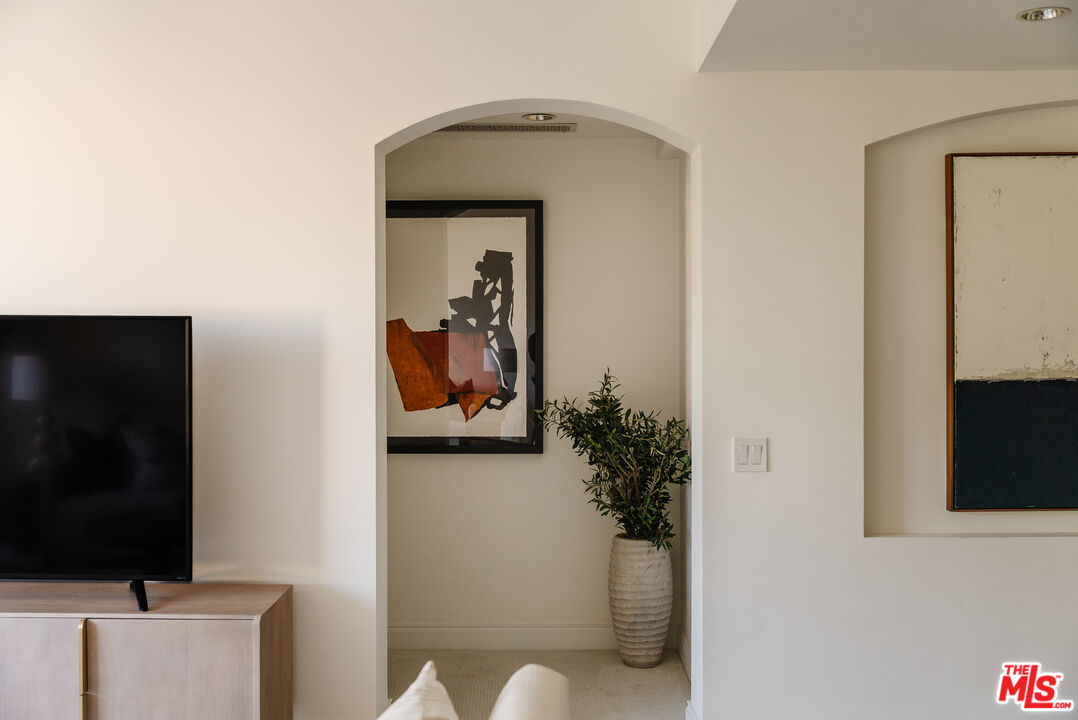 11847 Gorham Ave Unit: 302