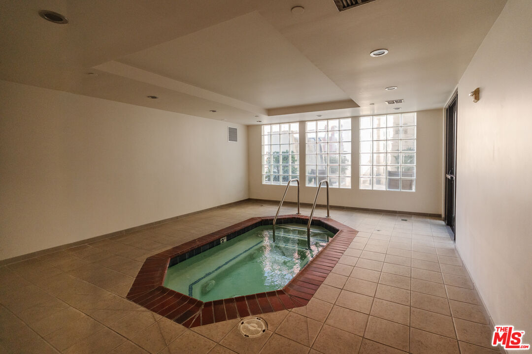 11847 Gorham Ave Unit: 302