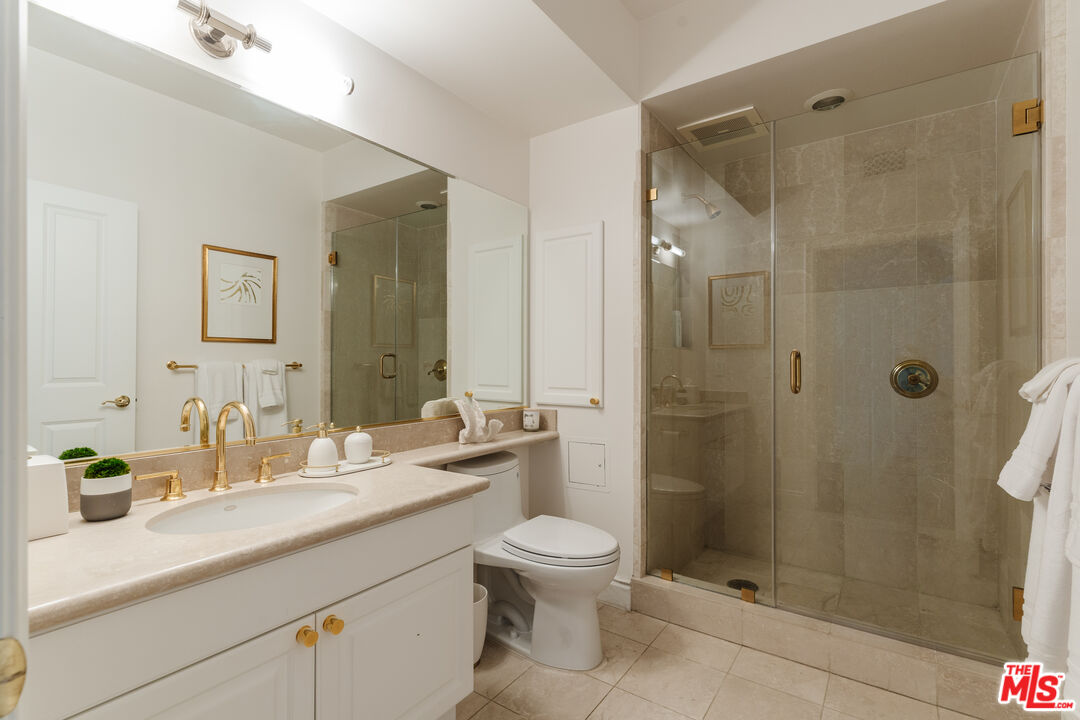 11847 Gorham Ave Unit: 302