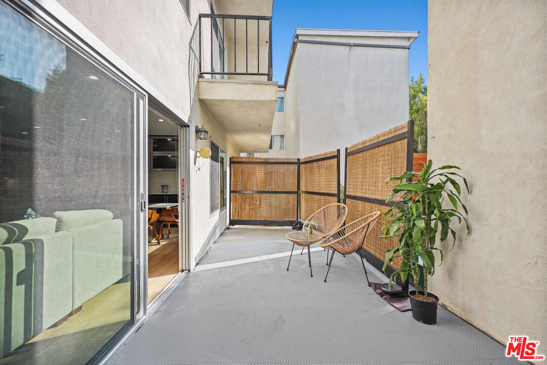 1045 N Kings Rd Unit: 108