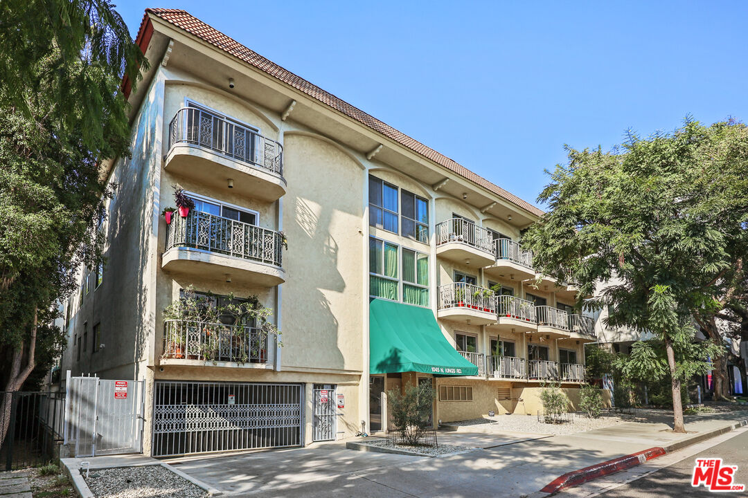 1045 N Kings Rd Unit: 108