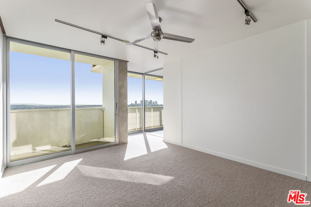 8787 Shoreham Dr Unit: 610