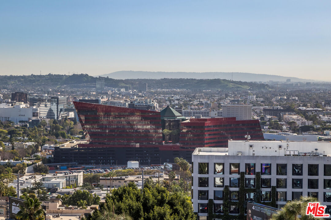 8787 Shoreham Dr Unit: 610