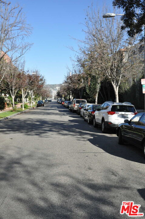 348 S Elm Dr Unit: 6