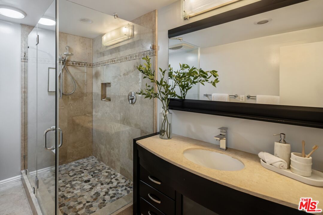 4752 La Villa Marina Unit: F