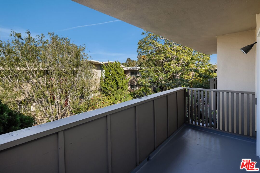 4752 La Villa Marina Unit: F