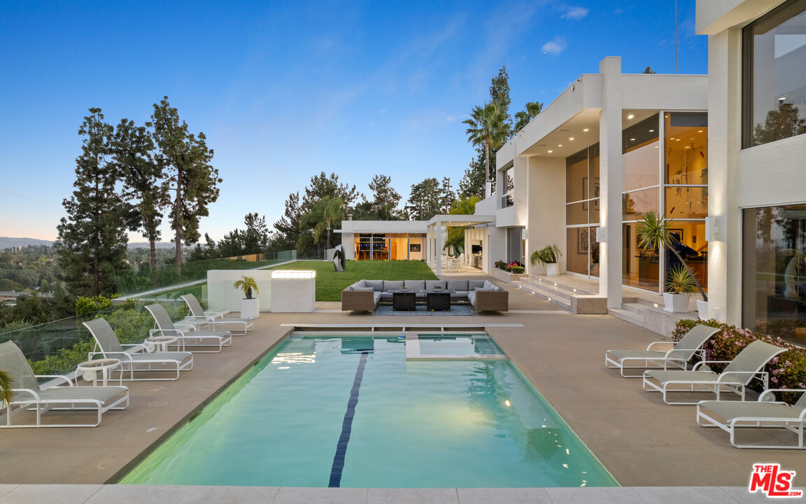 300 N San Rafael Ave