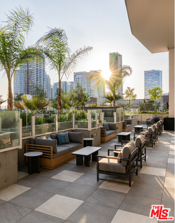 230 W Olympic Blvd Unit: 4702