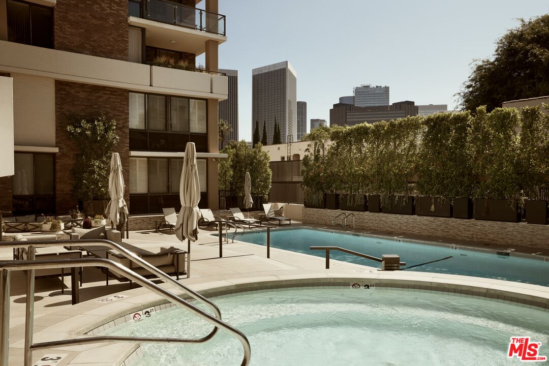 211 S Spalding Dr Unit: 110N