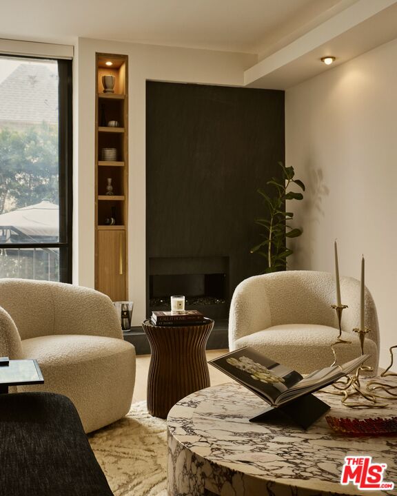 211 S Spalding Dr Unit: 110N