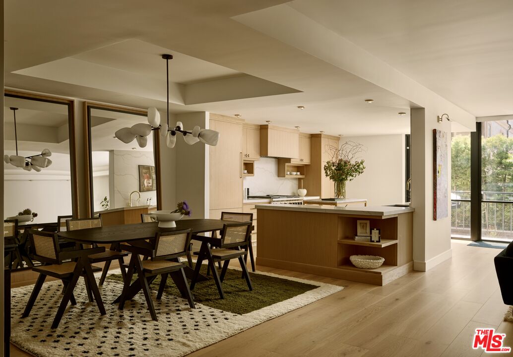 211 S Spalding Dr Unit: 110N