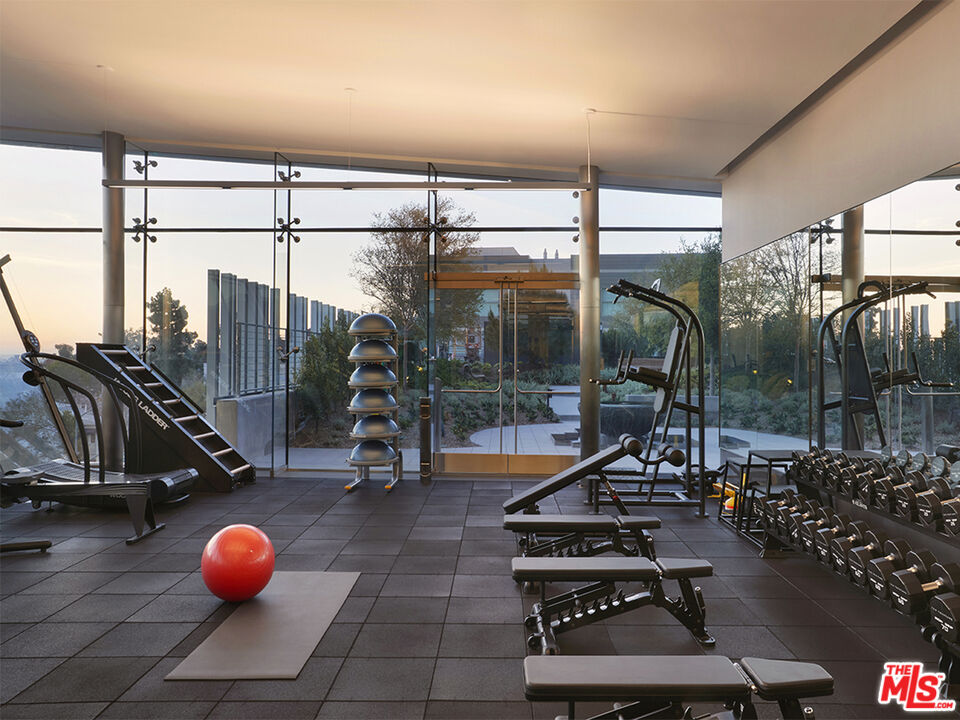 10000 Santa Monica Blvd Unit: 1003