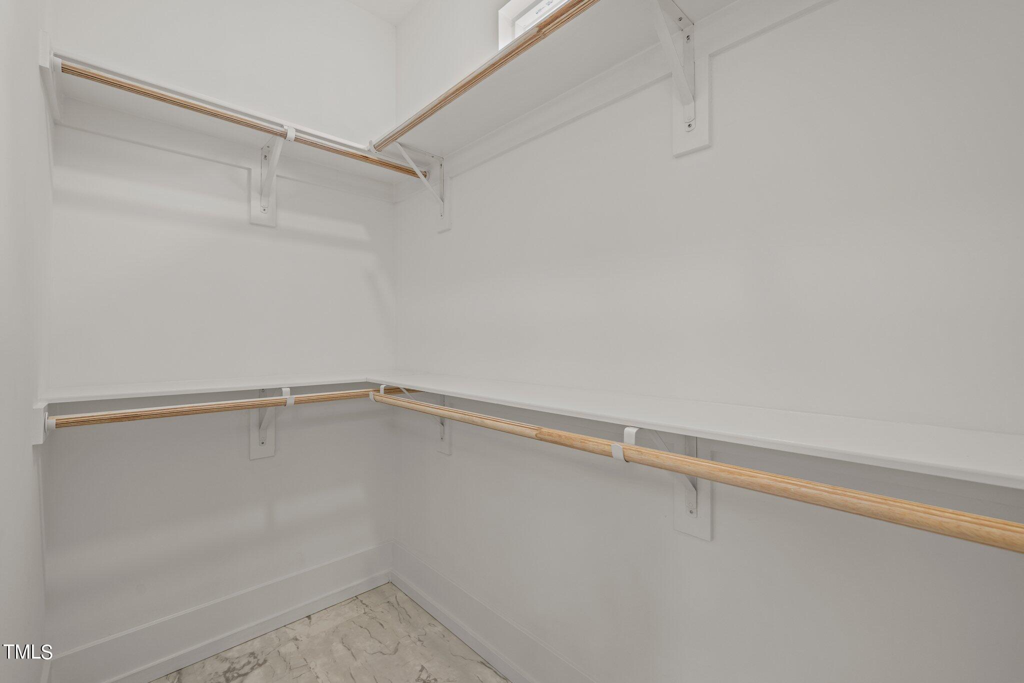 100 B Masondale Avenue