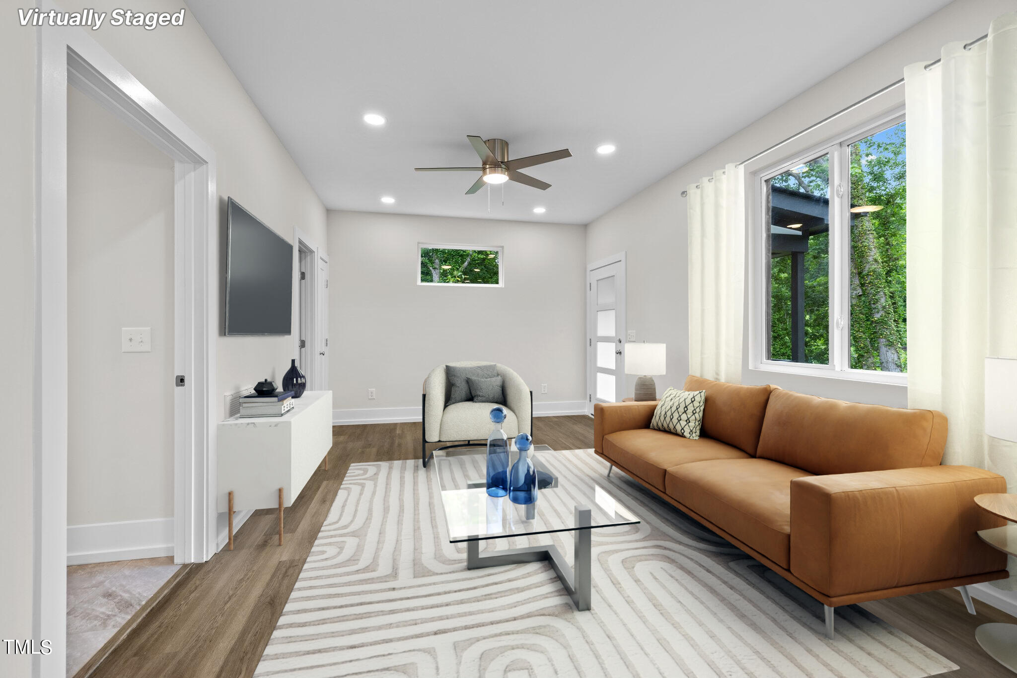 100 B Masondale Avenue