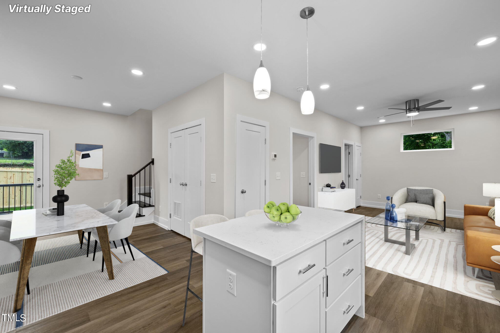 100 B Masondale Avenue