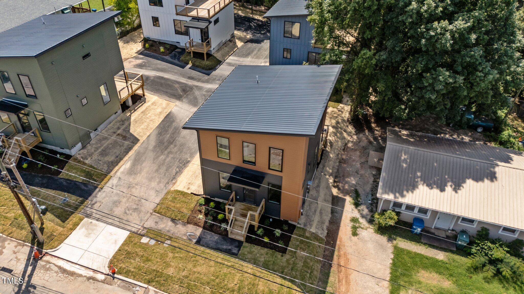 301 E End Avenue