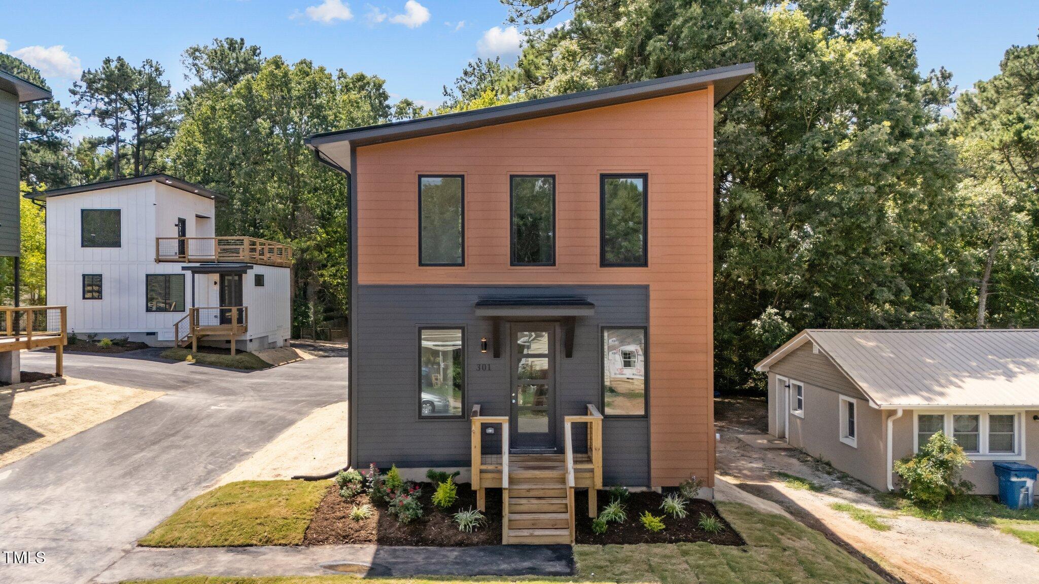 301 E End Avenue