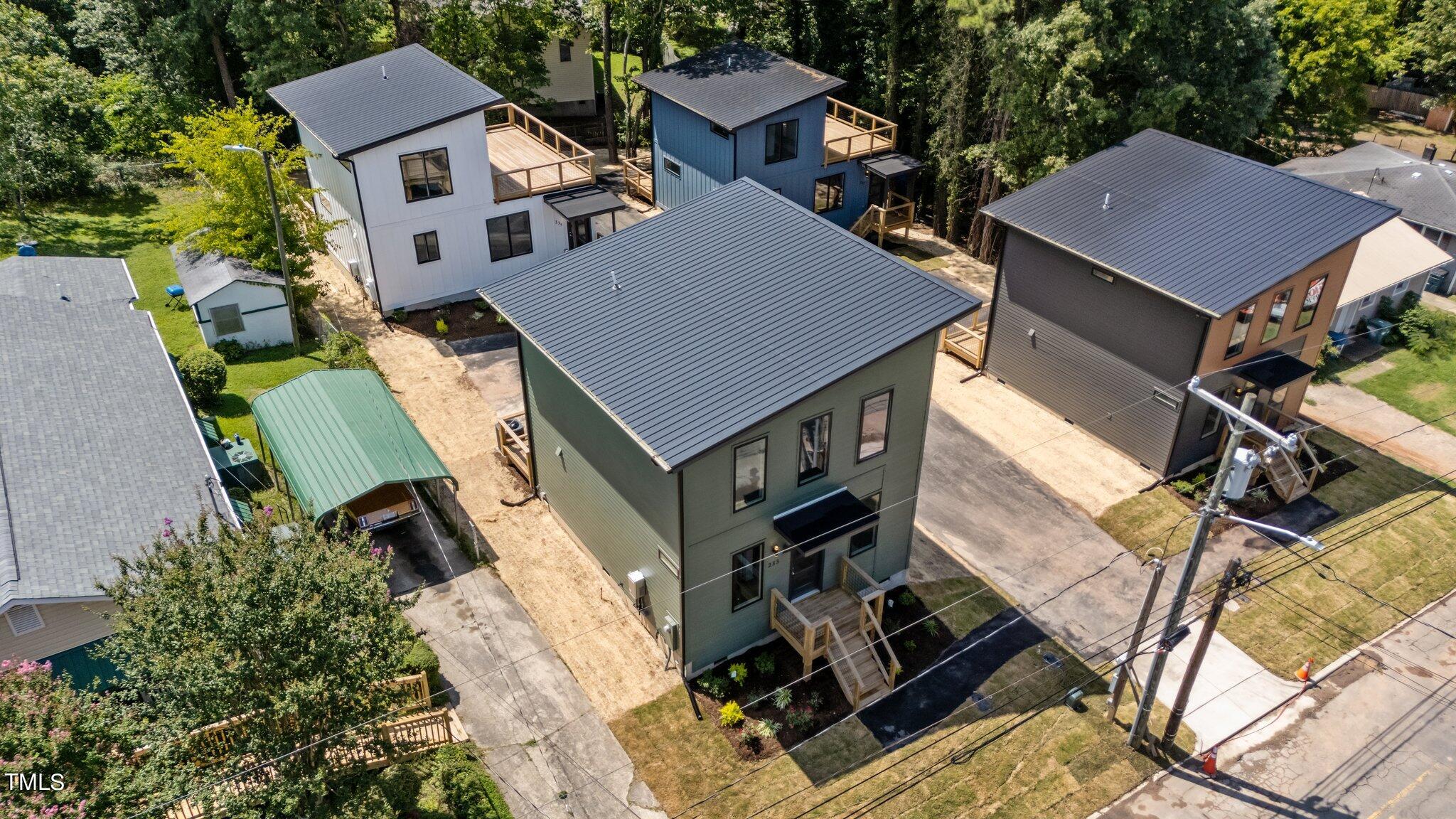 235 E End Avenue