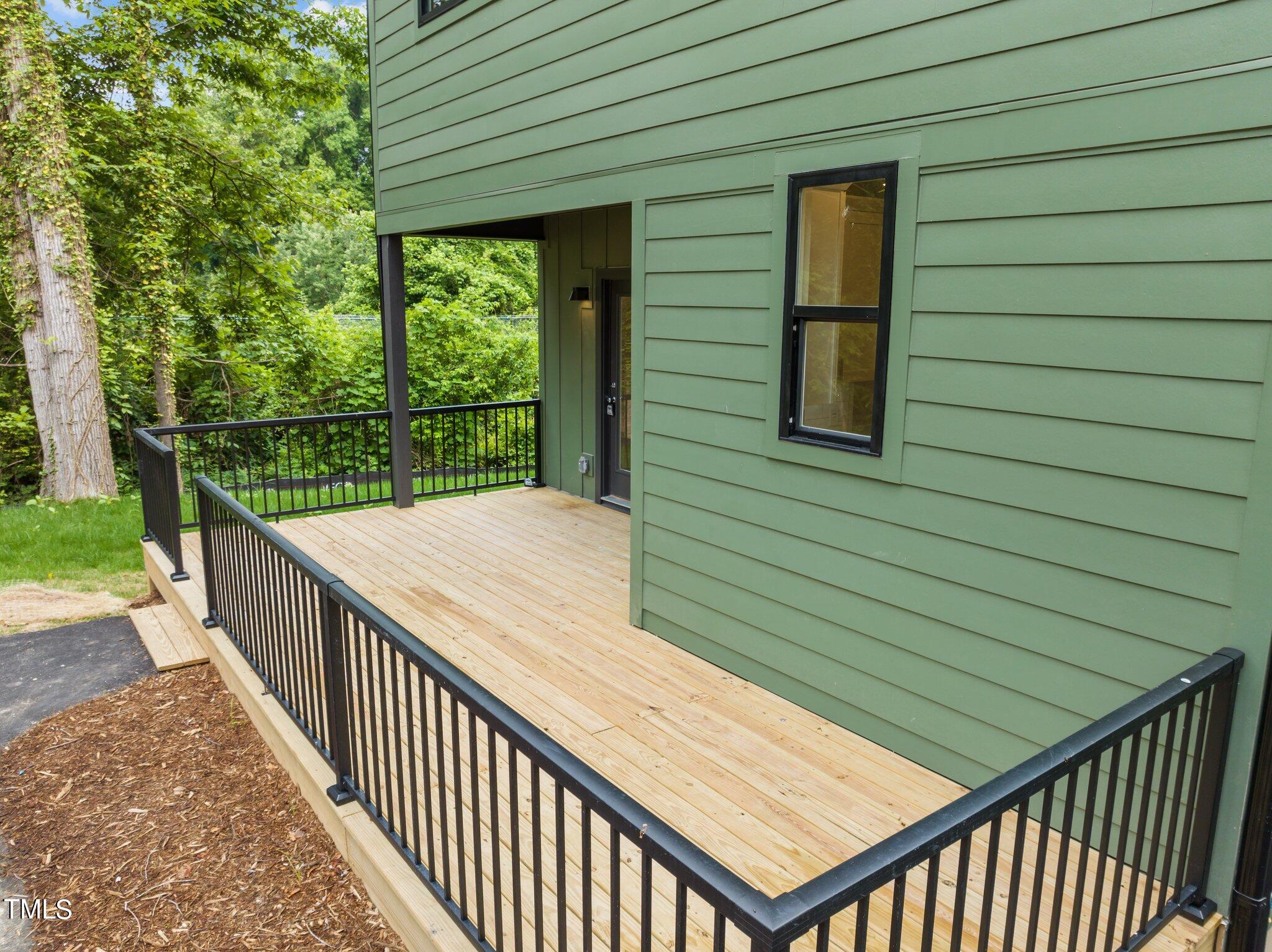 100 A Masondale Avenue