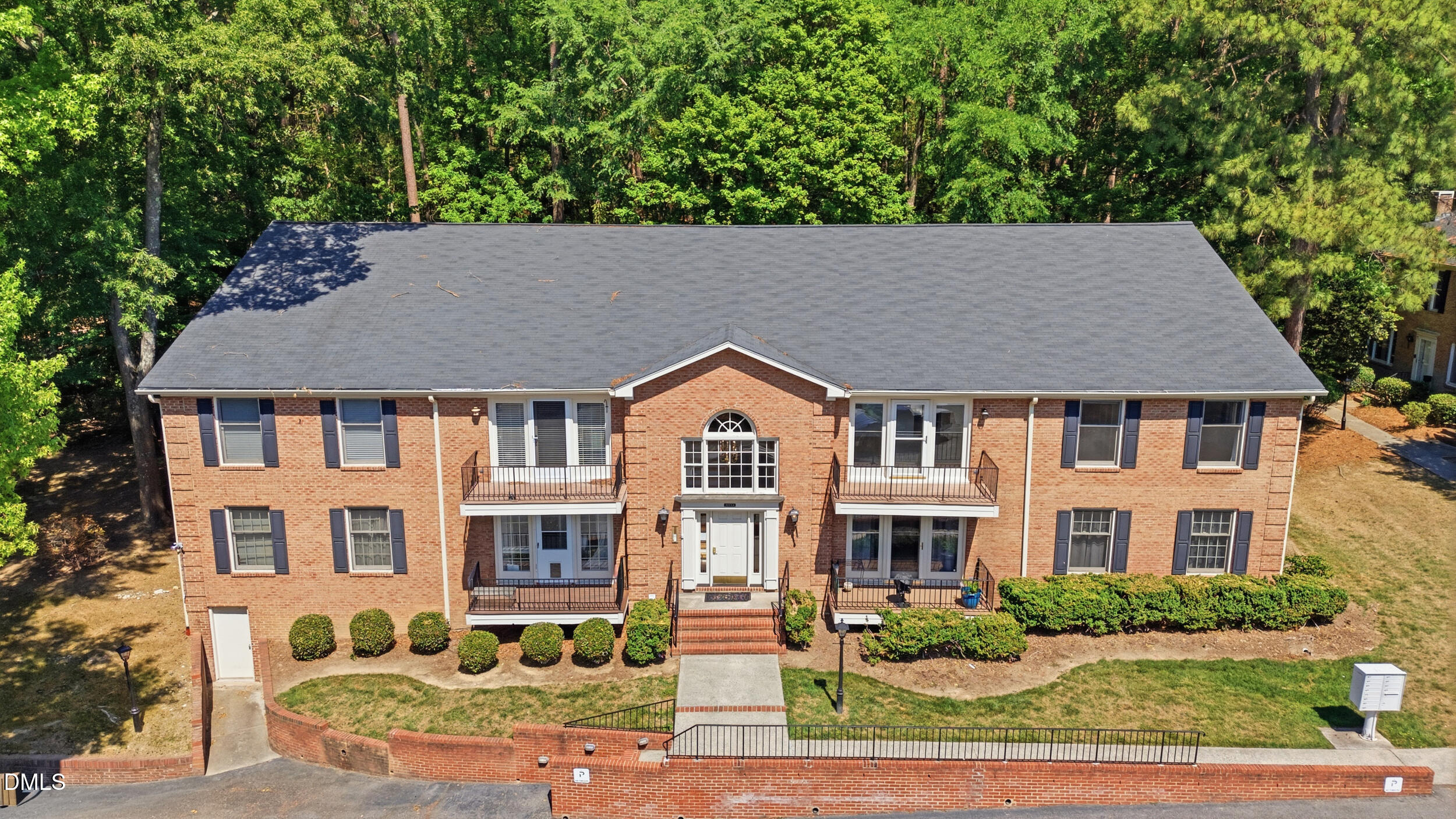 1515 E Franklin Street Apt 16