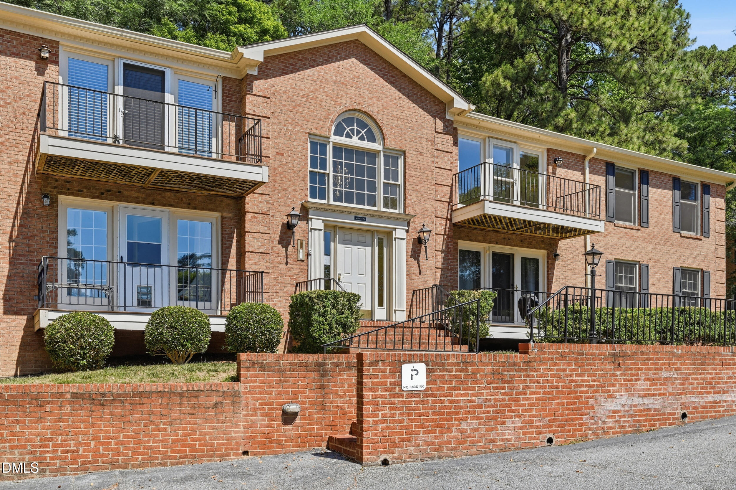 1515 E Franklin Street Apt 16