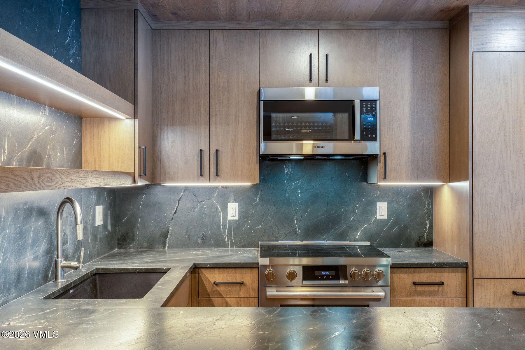 4570 Vail Racquet Club Drive Unit: 2-6