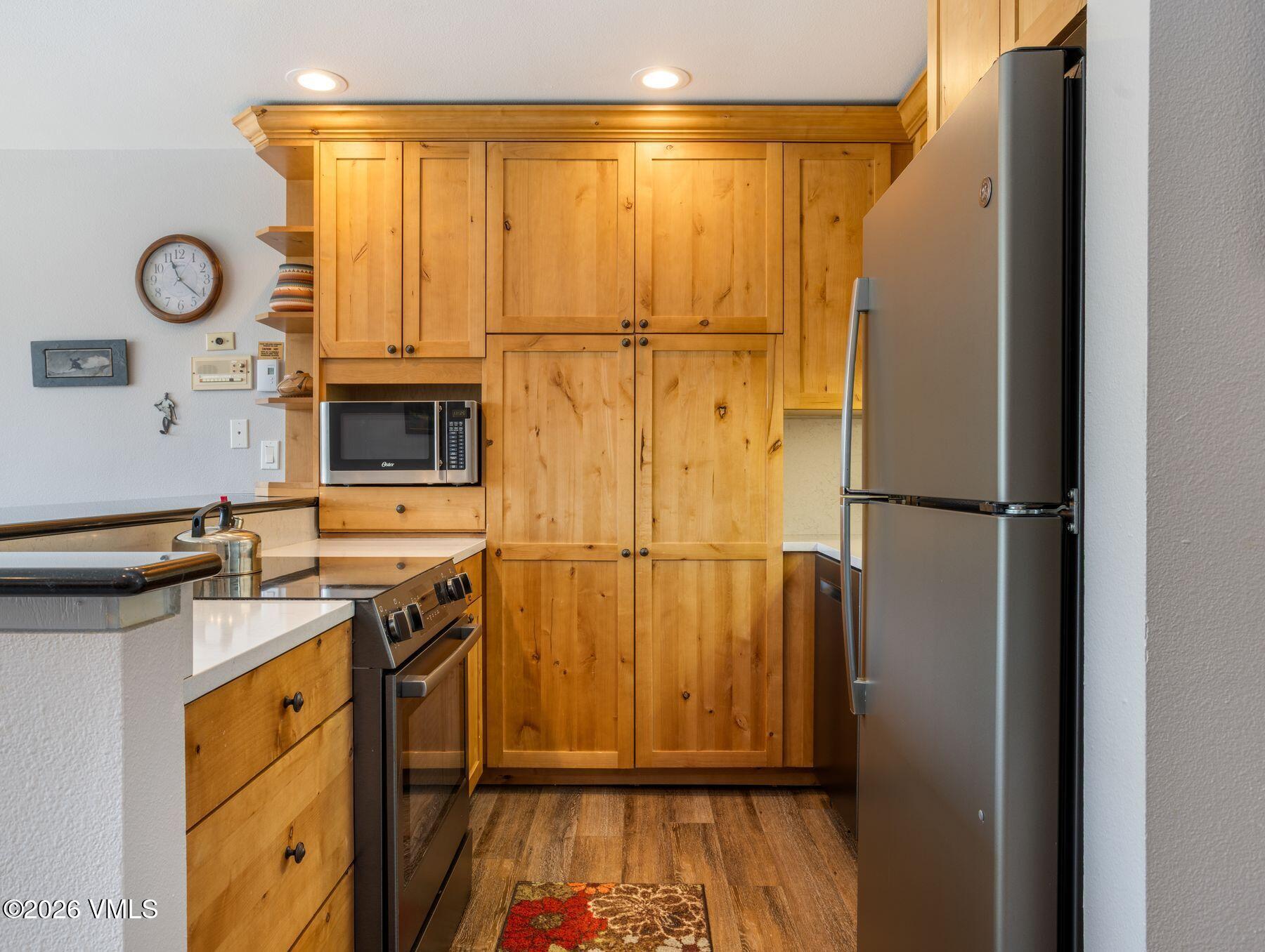 1100 N Frontage Road W # 1503