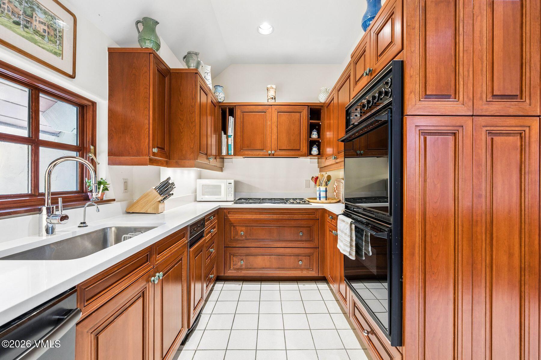63 Willow Place # 1