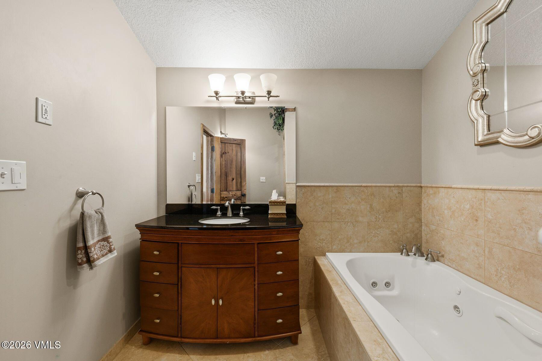4496 Meadow Drive 406