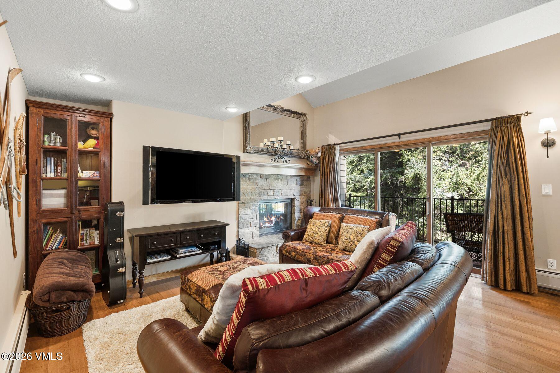 4496 Meadow Drive 406