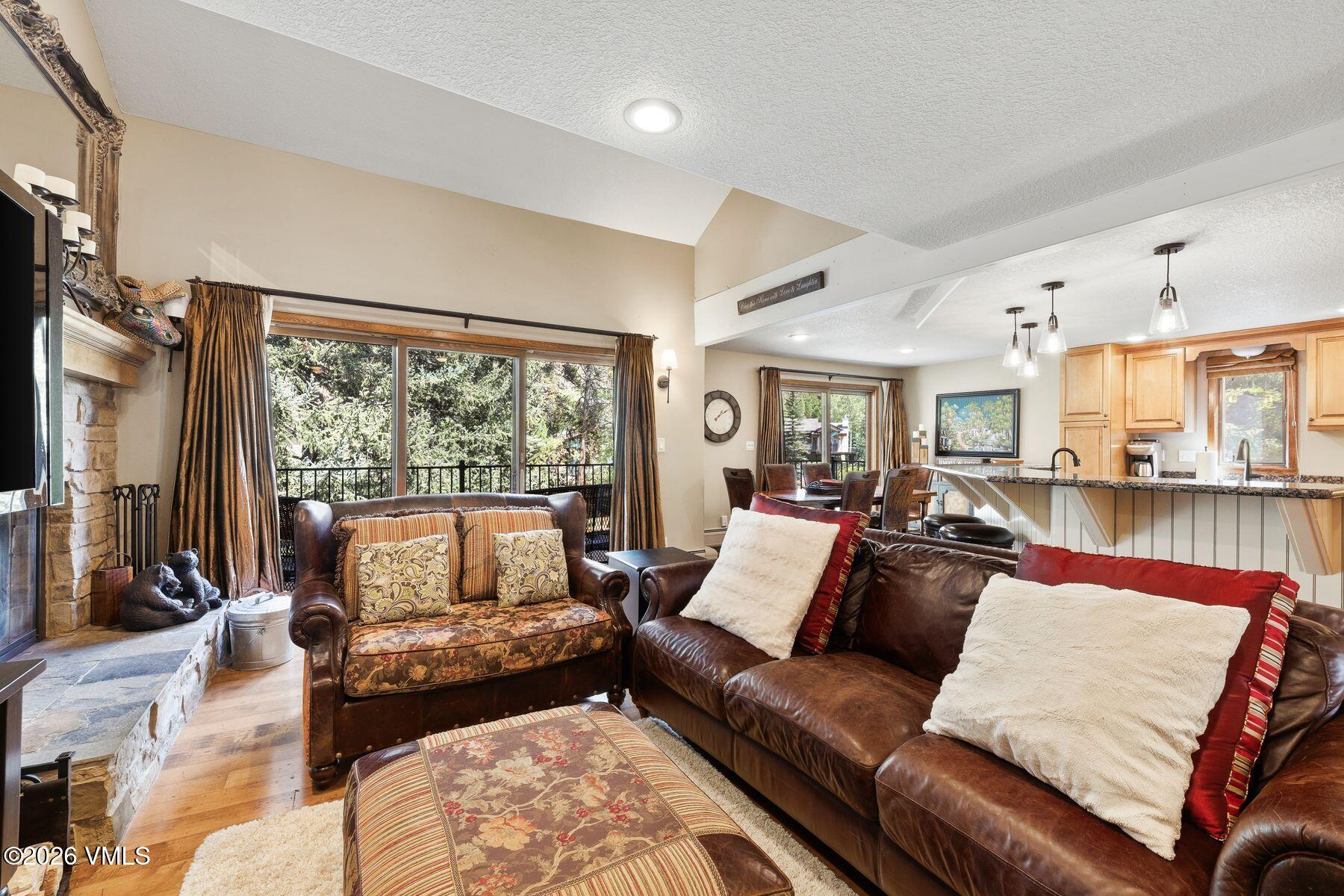 4496 Meadow Drive 406