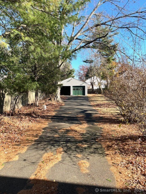 209 South Pine Creek Road