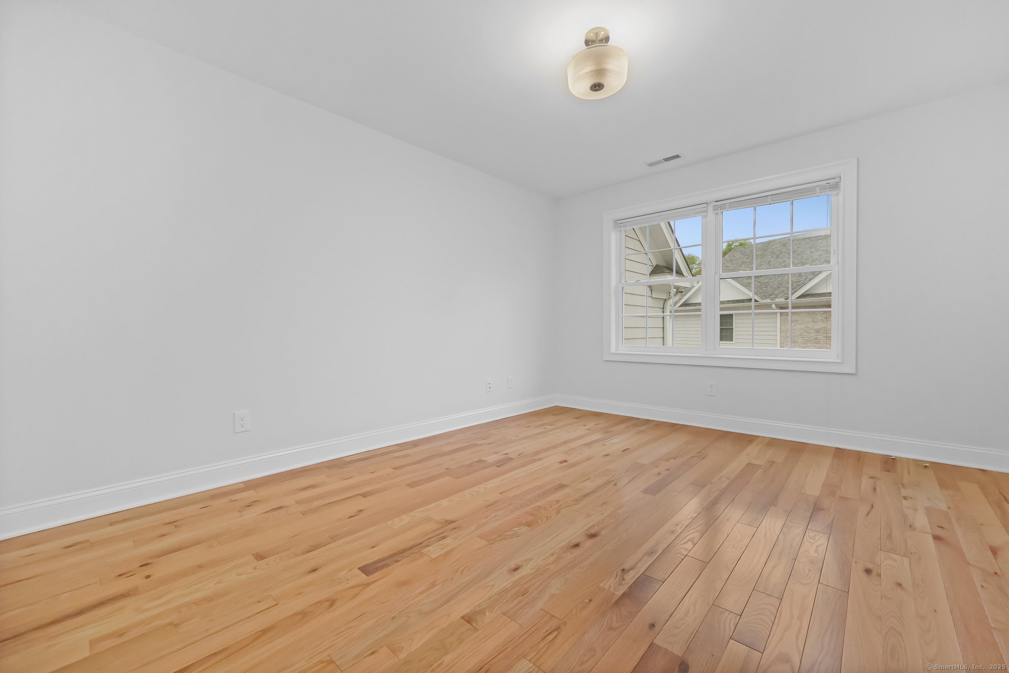 8 Bloomfield Drive