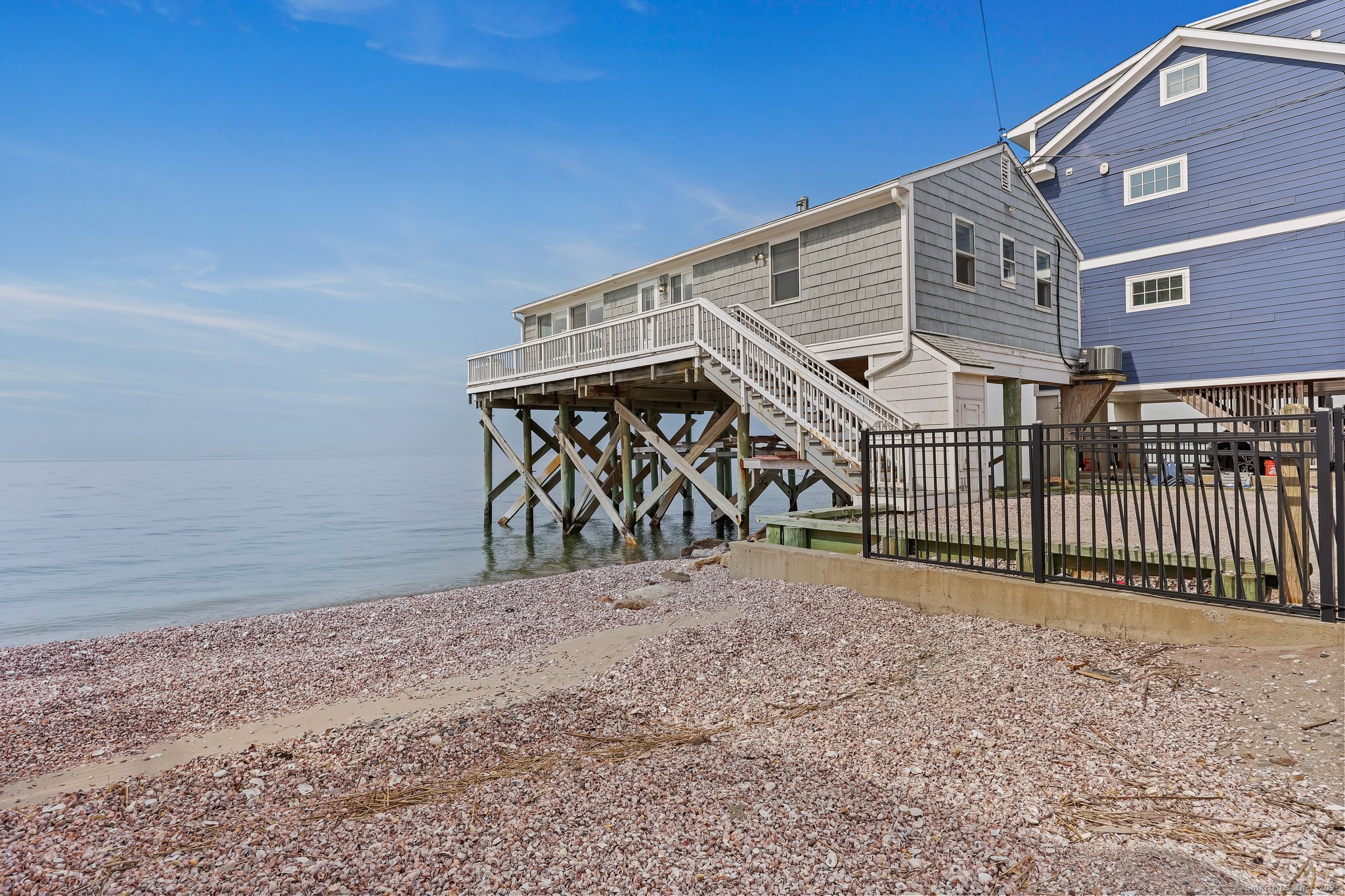 2167 Fairfield Beach Road