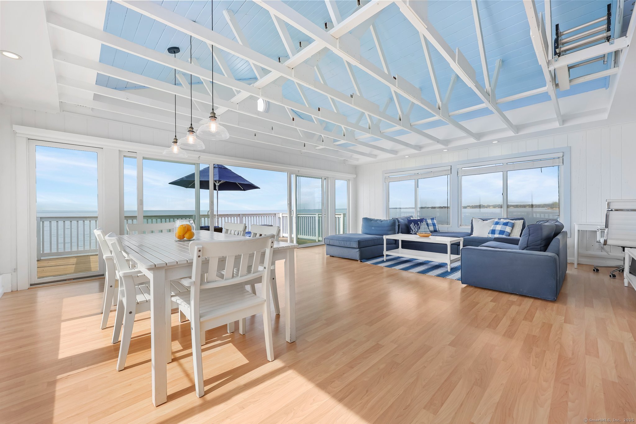 2167 Fairfield Beach Road