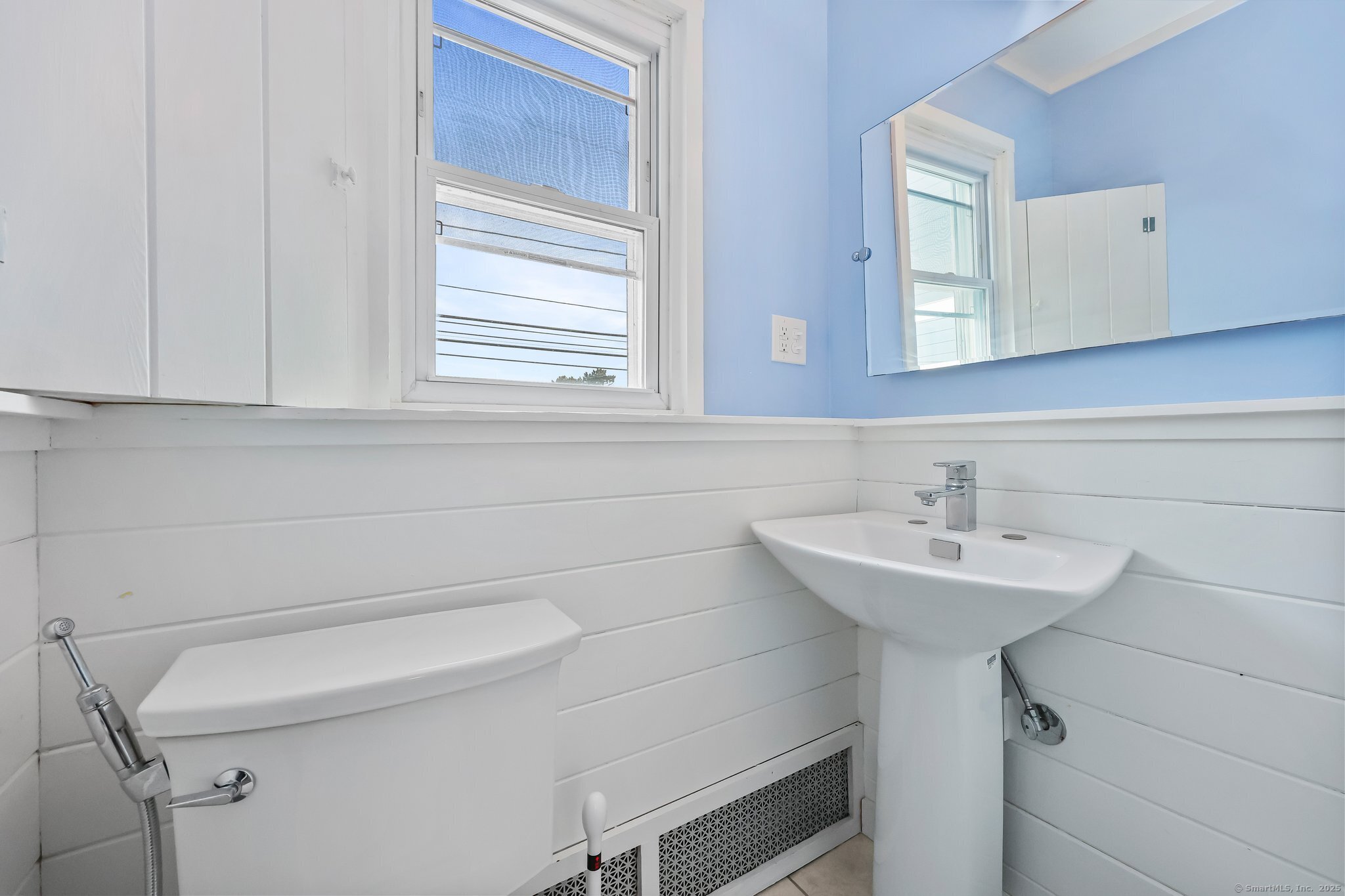 2167 Fairfield Beach Road
