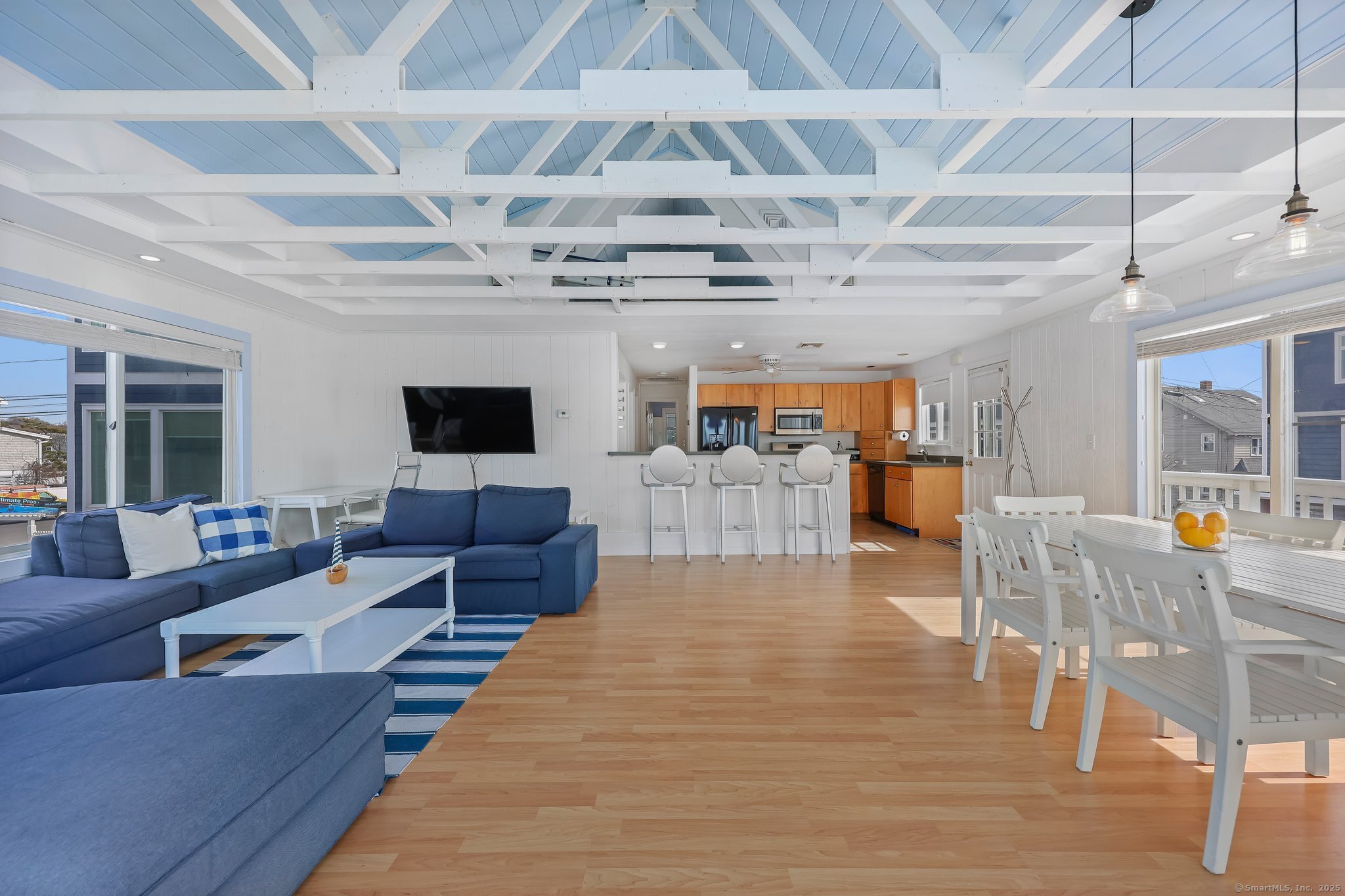 2167 Fairfield Beach Road
