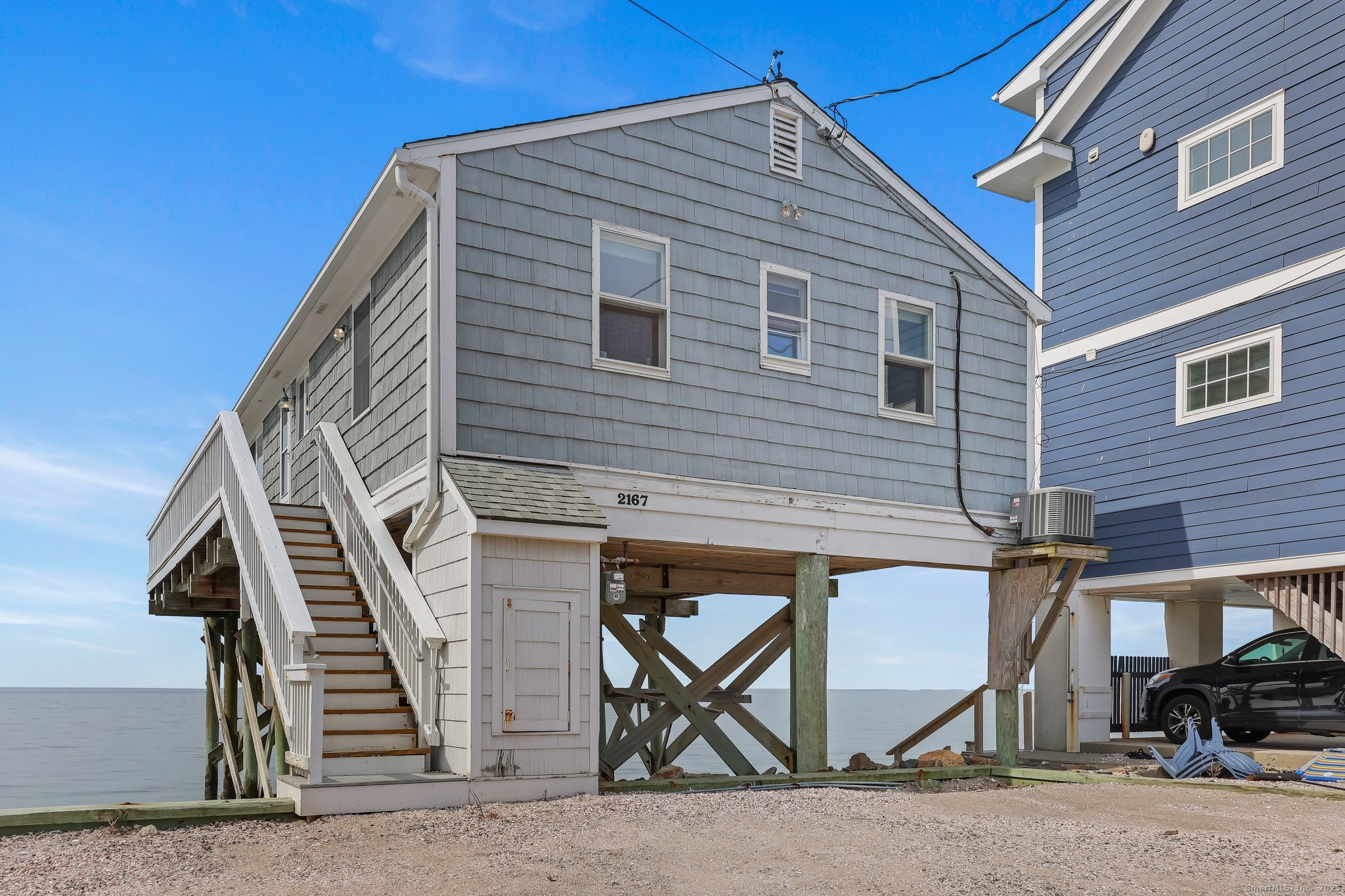 2167 Fairfield Beach Road