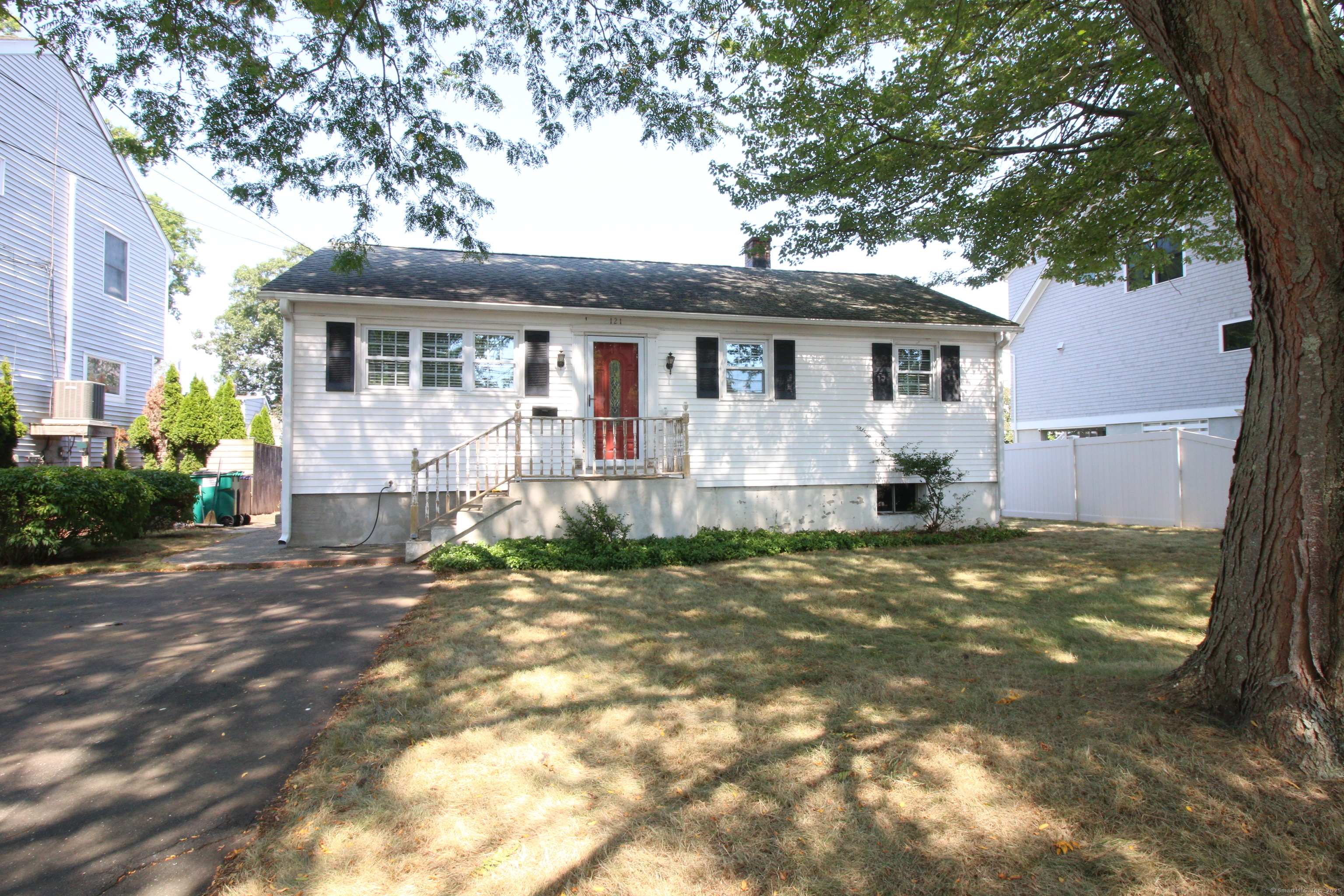 121 Longdean Road