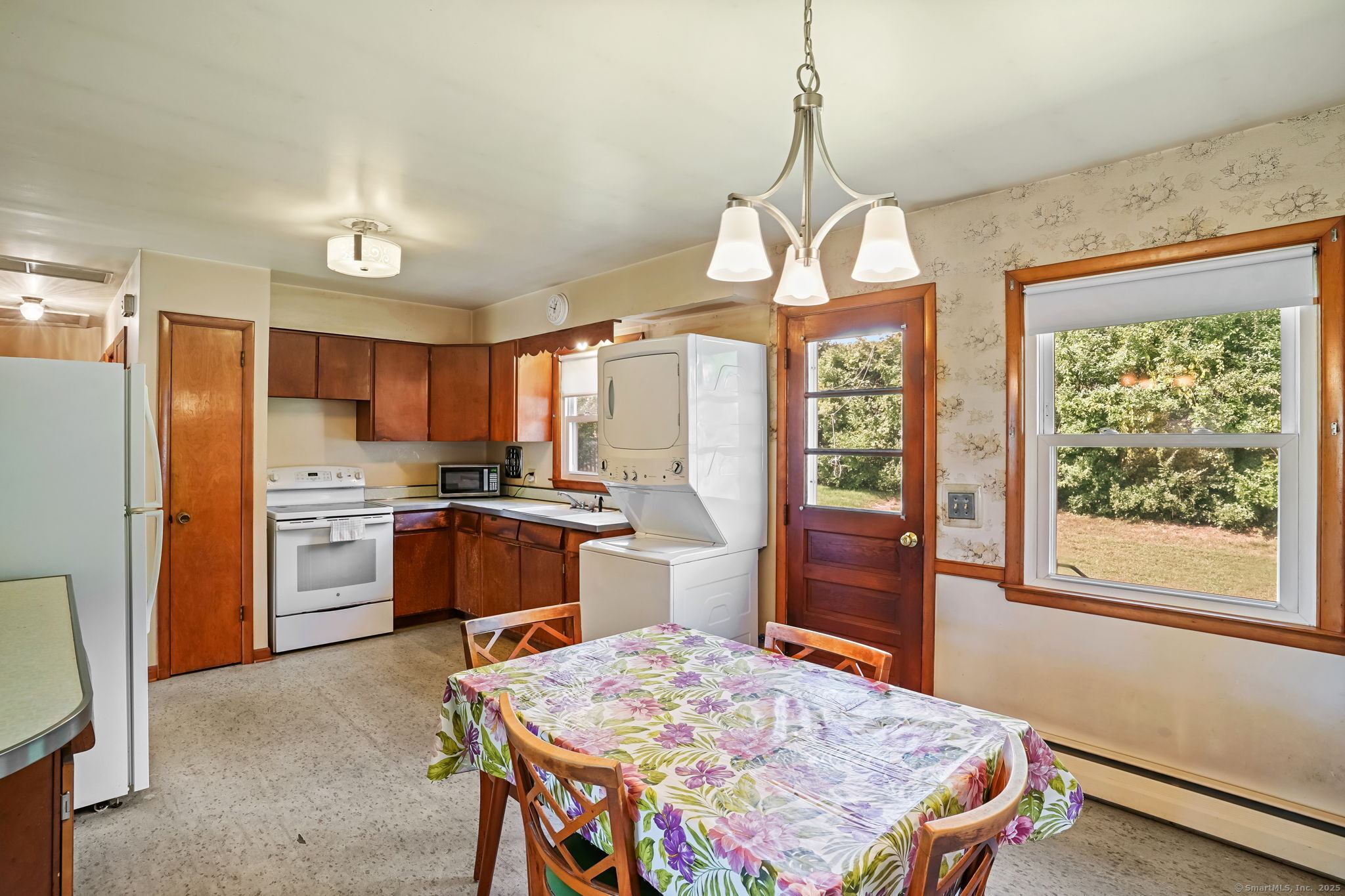 270 Oakwood Drive