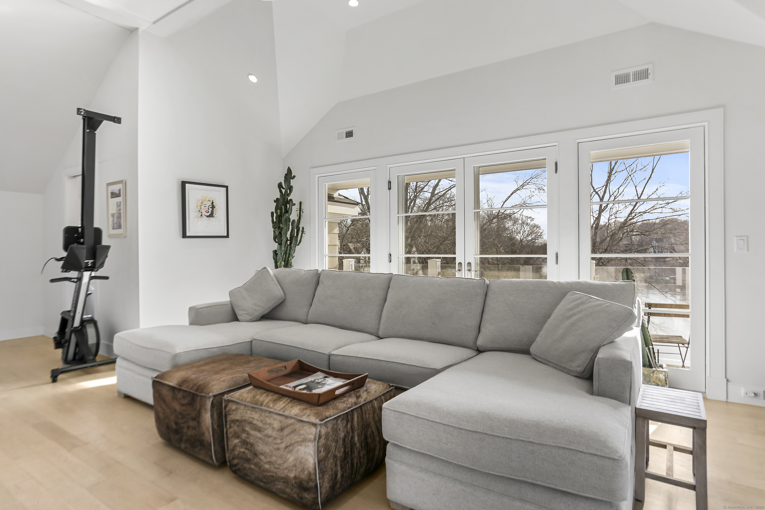 47 Woodside Avenue