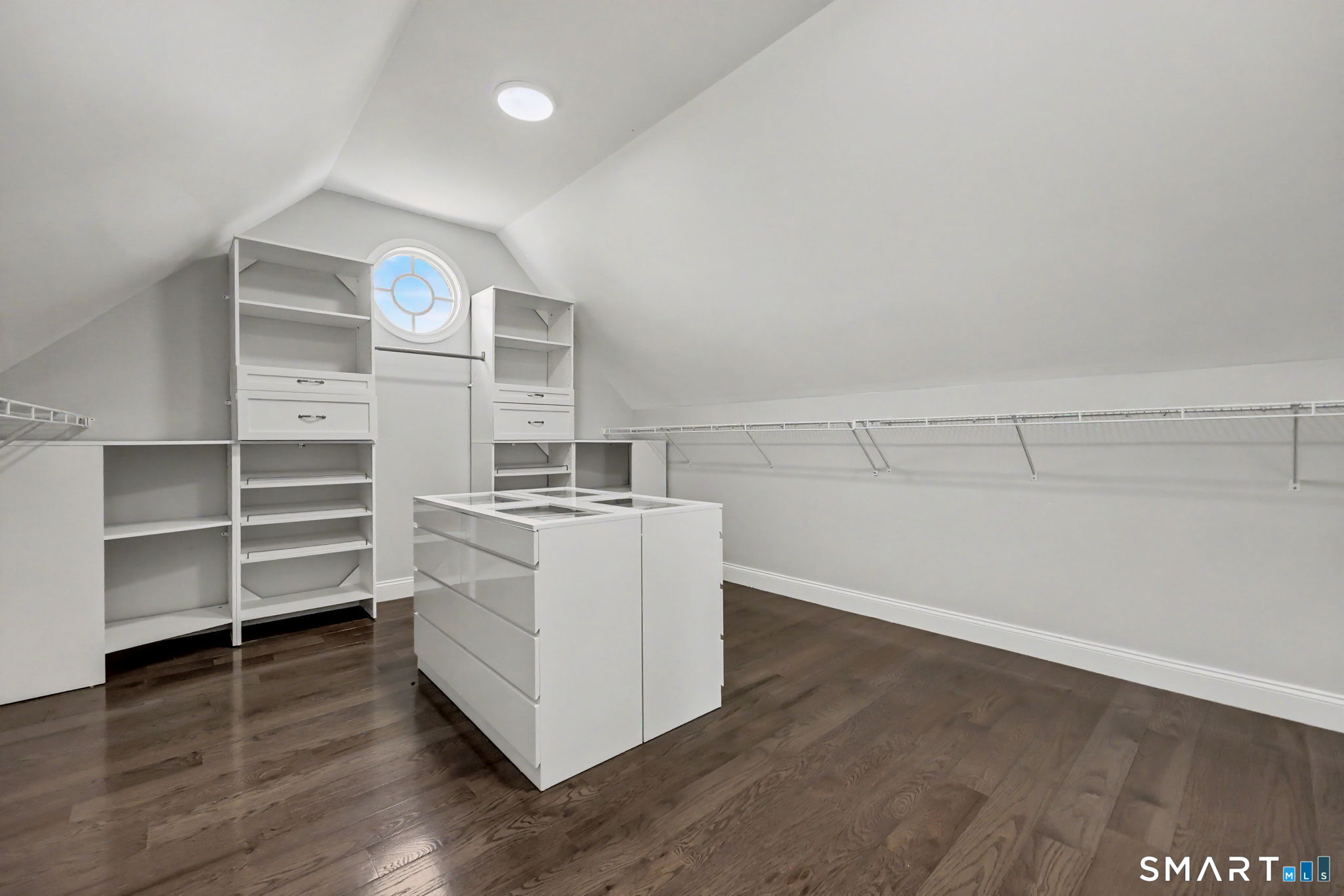 60 Wabuda Place