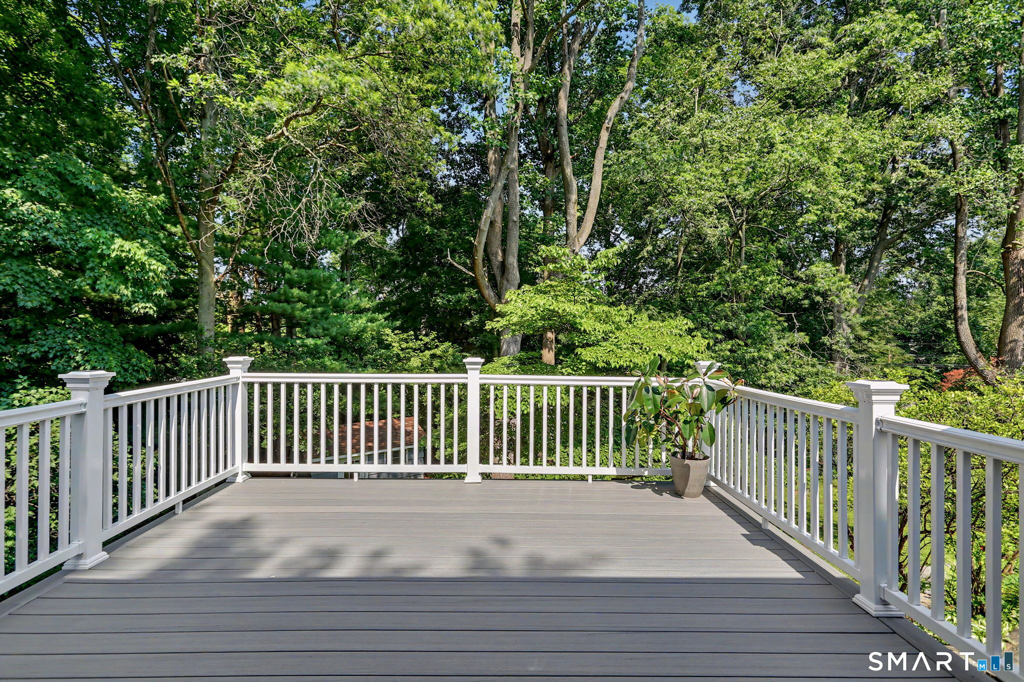 11-A Greenlawn Drive