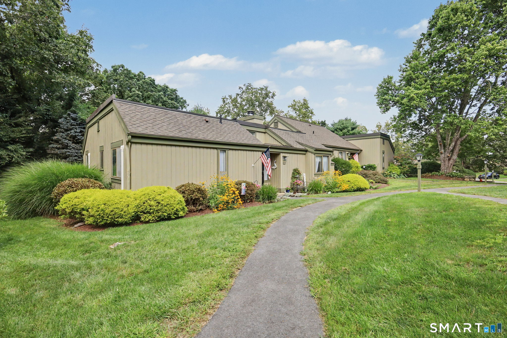 4 Heritage Circle Unit: A
