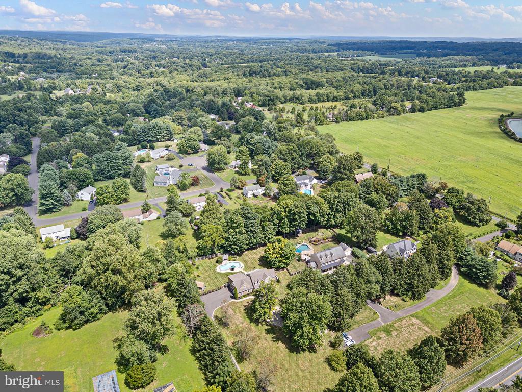5240 CARVERSVILLE ROAD