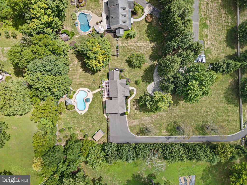 5240 CARVERSVILLE ROAD