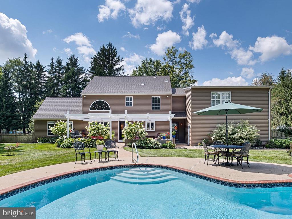 5240 CARVERSVILLE ROAD