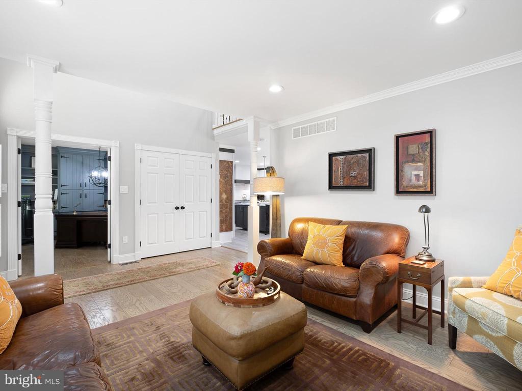 5240 CARVERSVILLE ROAD